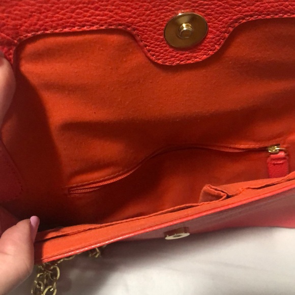 Banana Republic Cross Body - Picture 2 of 3